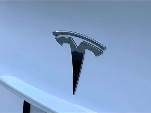 Used 2021 Tesla Model 3 Standard Range Plus RWD image 7