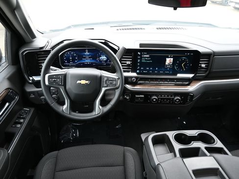 Used 2025 Chevrolet Silverado 1500 LT image 22