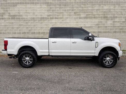 Used 2019 Ford F350 Platinum w/ Platinum Ultimate Package image 5