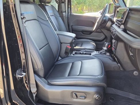 Used 2024 Jeep Wrangler Unlimited Rubicon 4xe AWD/4WD image 14