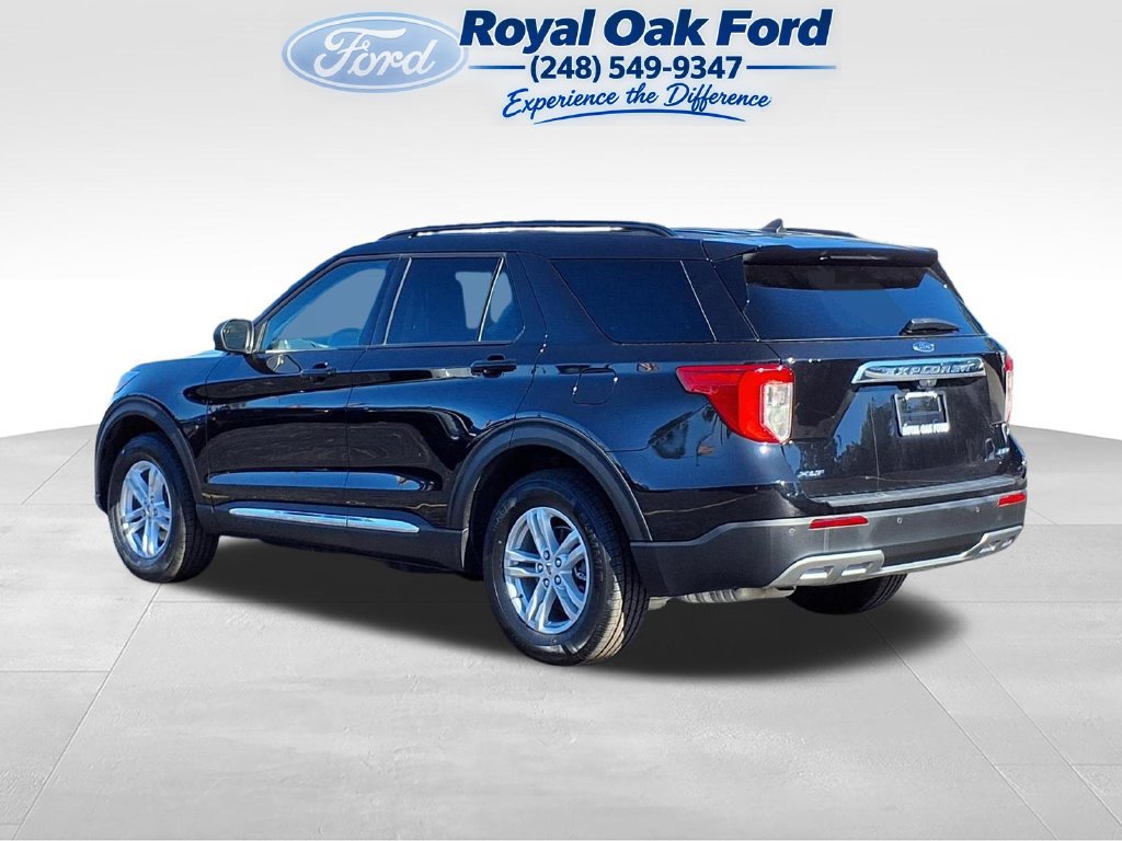 Certified 2023 Ford Explorer XLT w/ Equipment Group 202A AWD/4WD image 2