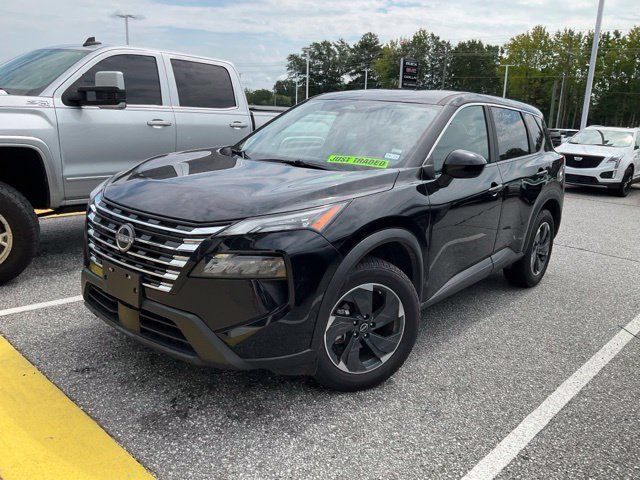 Used 2025 Nissan Rogue SV FWD image 3