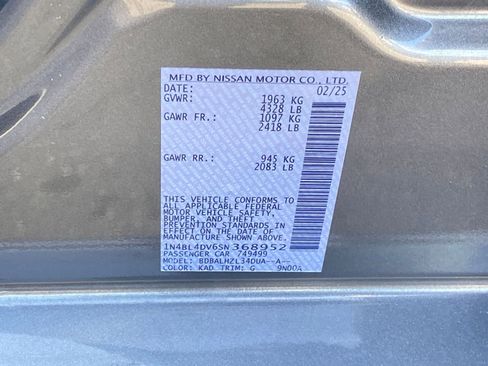 Used 2025 Nissan Altima 2.5 SV image 30