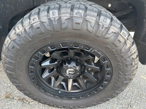 Used 2022 Chevrolet Silverado 3500 High Country w/ Z71 Off-Road Package image 14