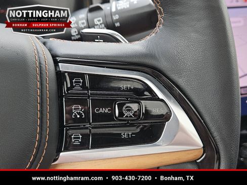 Used 2025 Jeep Grand Cherokee L Summit AWD/4WD image 21
