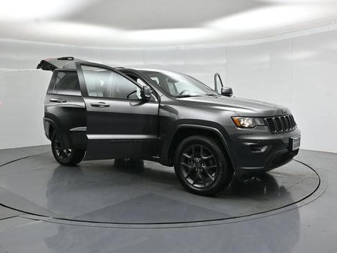 Used 2021 Jeep Grand Cherokee Limited w/ Quick Order Package 28K 80th AWD/4WD image 31