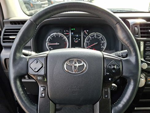 Used 2023 Toyota 4Runner TRD Off-Road Premium w/ Moonroof Package AWD/4WD image 21