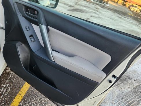 Used 2015 Subaru Forester 2.5i w/ Alloy Wheel Package image 17