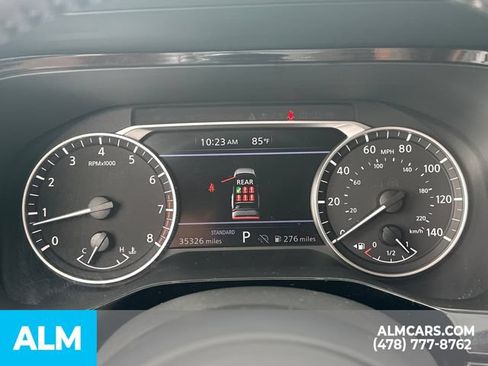 Used 2025 Nissan Pathfinder SV FWD image 32