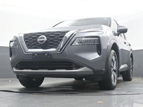 Certified 2023 Nissan Rogue SV image 25