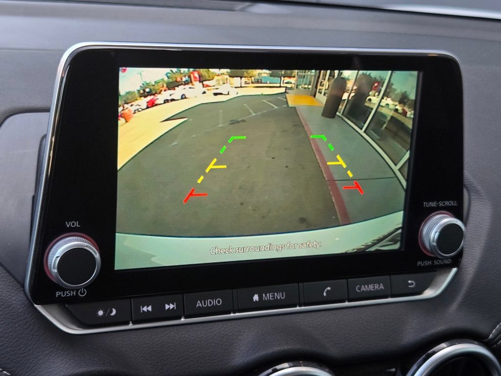 Used 2025 Nissan Sentra SV FWD image 17