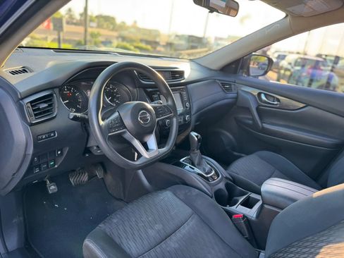 Used 2018 Nissan Rogue S image 17