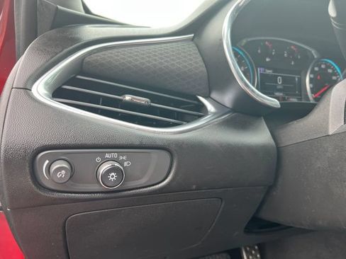Used 2016 Chevrolet Malibu LT FWD image 33