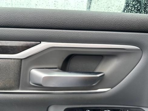 Used 2021 RAM 1500 Big Horn AWD/4WD image 9