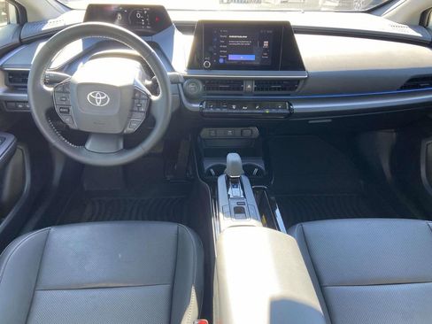 Used 2024 Toyota Prius XLE image 10