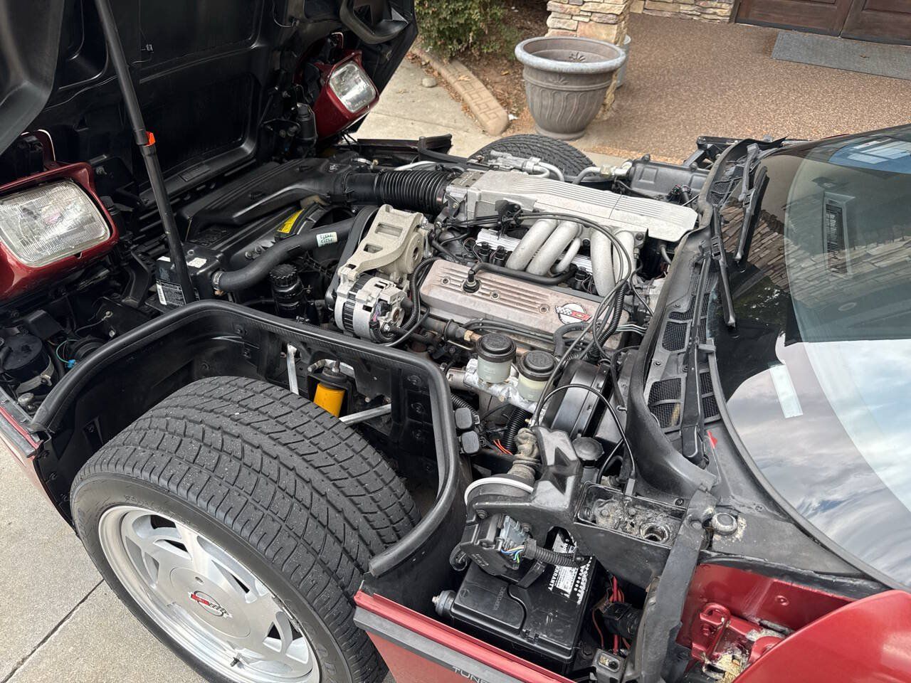 Used 1988 Chevrolet Corvette Coupe RWD image 23
