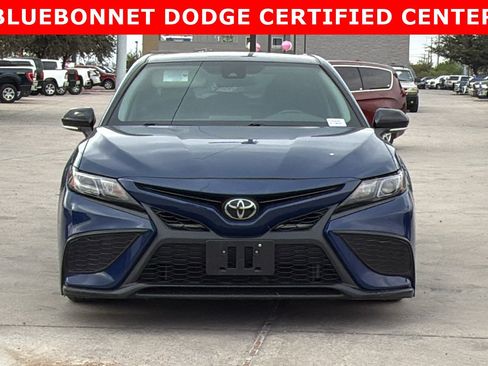 Used 2023 Toyota Camry SE image 2