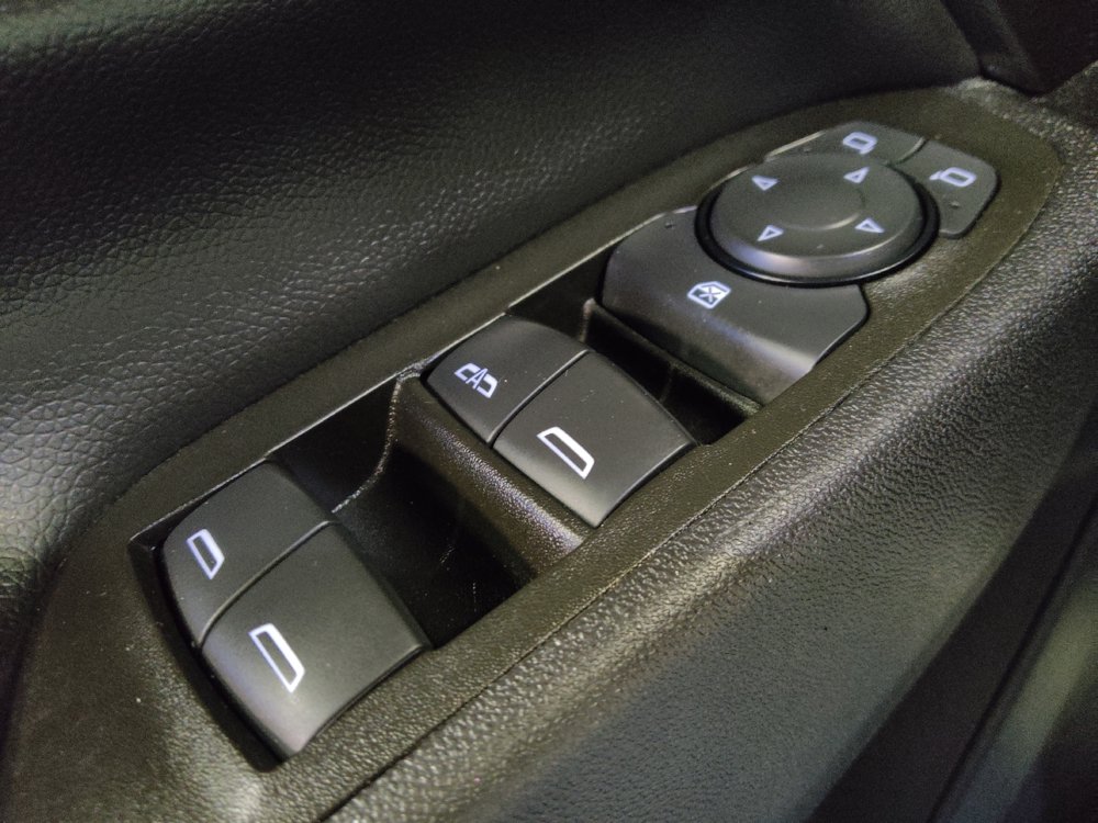 Used 2021 Chevrolet Equinox LT FWD image 27