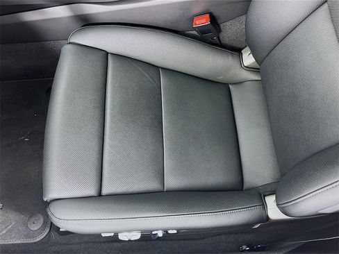 Certified 2025 Porsche 718 Cayman image 9