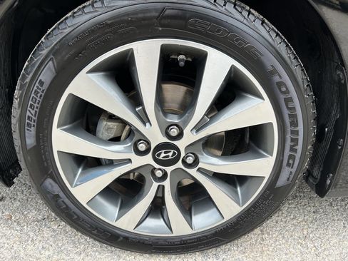 Used 2016 Hyundai Accent Sport image 40