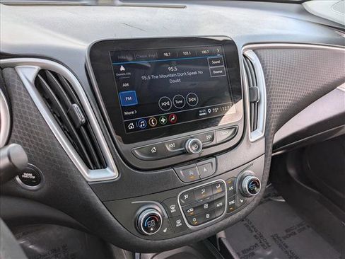 Used 2023 Chevrolet Malibu LT image 12