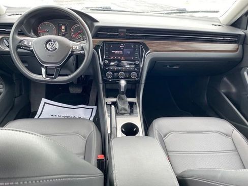 Used 2022 Volkswagen Passat 2.0T image 5