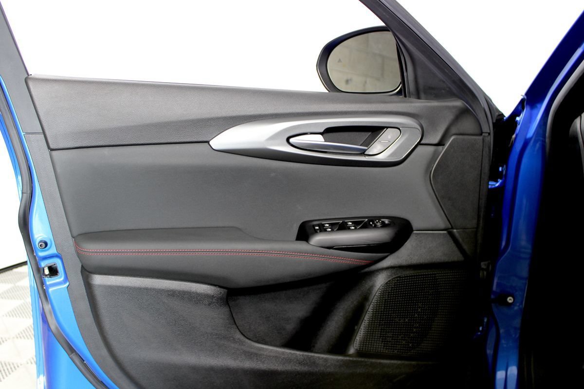Used 2024 Dodge Hornet R/T w/ R/T Blacktop Package AWD/4WD image 9