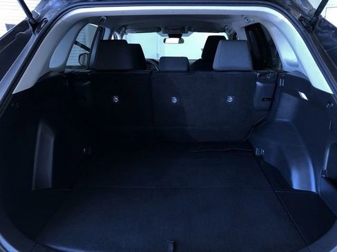 Used 2022 Toyota RAV4 XLE image 25