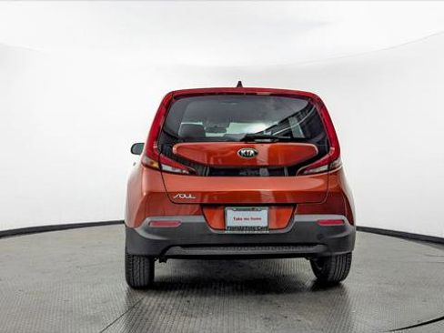 Used 2020 Kia Soul LX image 7
