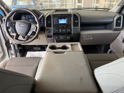 Used 2022 Ford F350 XL w/ Power Equipment Group AWD/4WD image 11