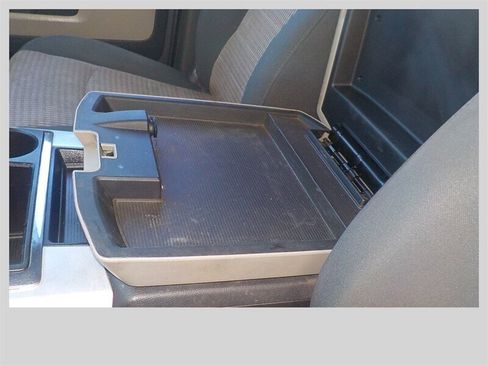 Used 2011 RAM 2500 SLT image 31