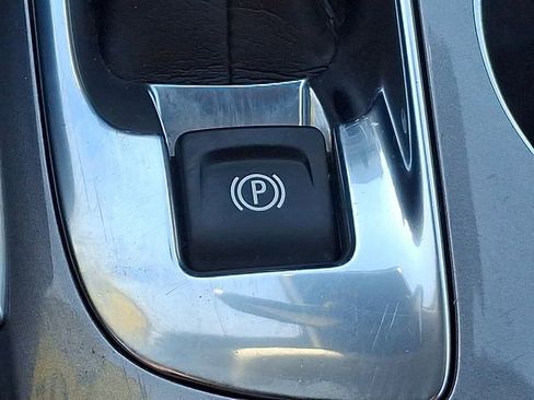 Used 2024 Chevrolet Malibu LT image 25