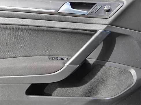 Used 2018 Volkswagen GTI S image 25