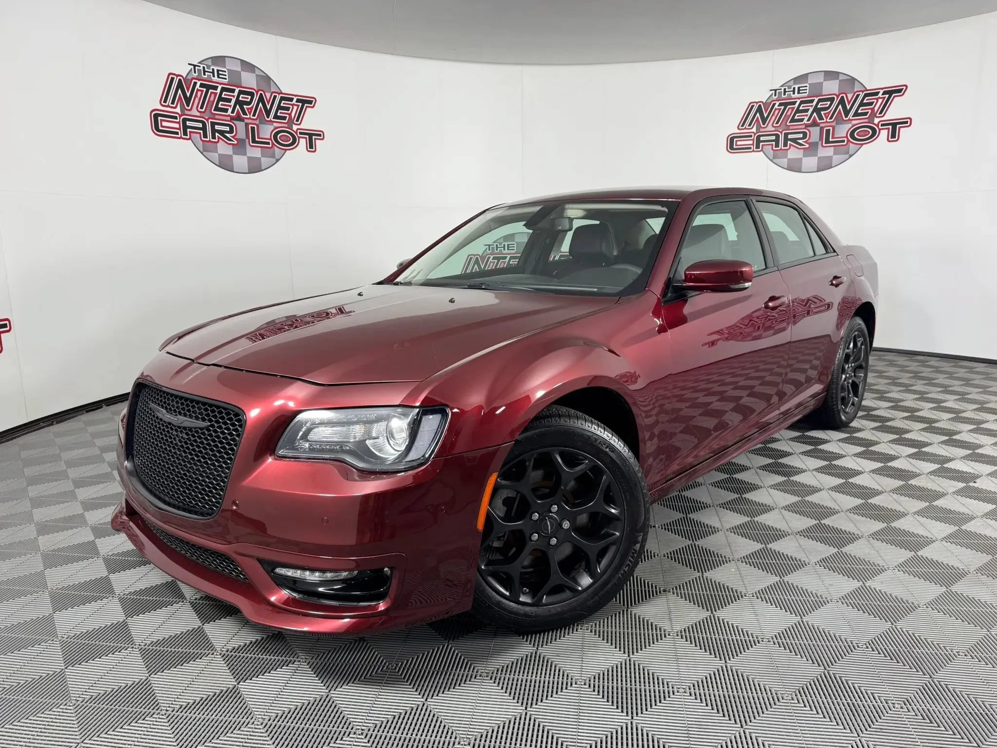 Used 2023 Chrysler 300 Touring L w/ Comfort Group AWD/4WD image 1