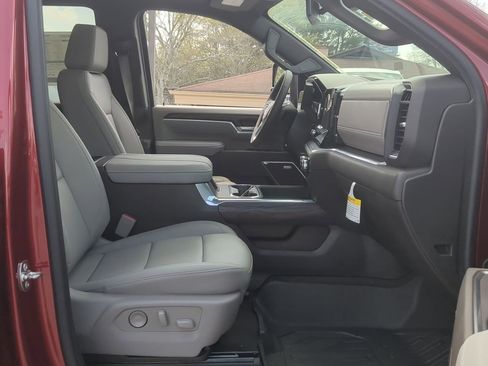 New 2026 GMC Sierra 2500 SLT w/ SLT Premium Package AWD/4WD image 29