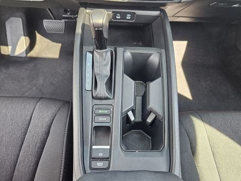 Certified 2025 Honda Accord SE image 22