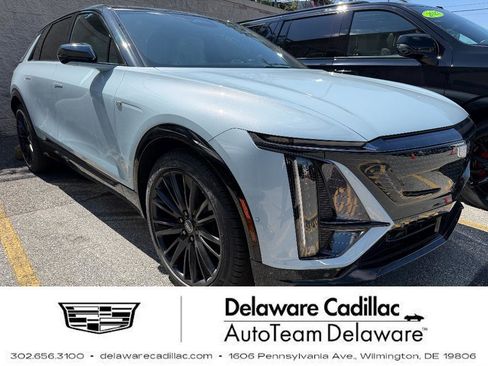 New 2026 Cadillac Lyriq Sport image 1