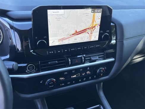 Certified 2024 Nissan Pathfinder SL image 14