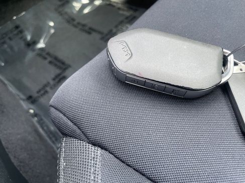 Used 2025 Kia K5 LXS image 21