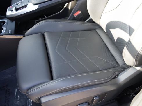 Used 2024 BMW X1 xDrive28i image 11