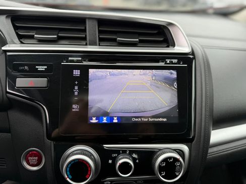 Used 2015 Honda Fit EX image 19