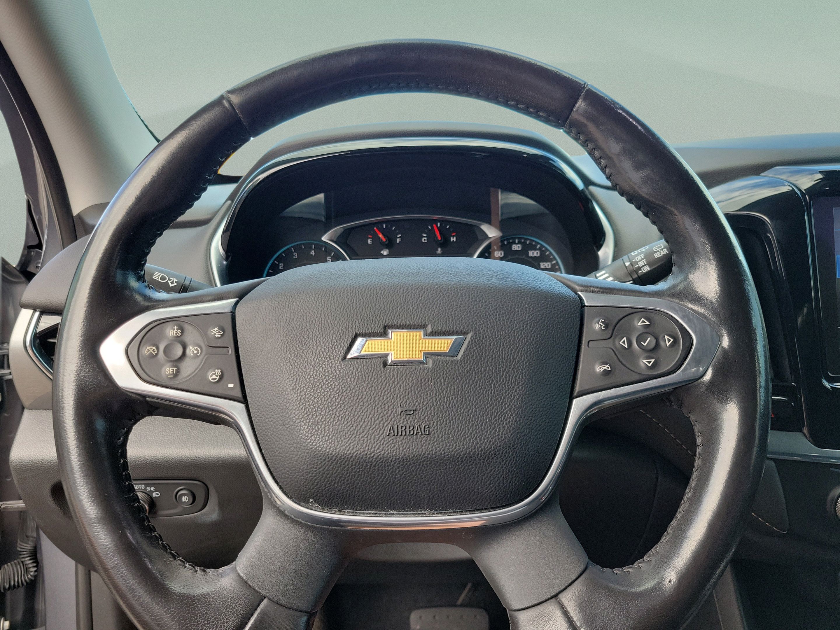Used 2020 Chevrolet Traverse LT FWD image 22