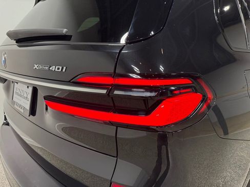 Used 2023 BMW X7 xDrive40i w/ Executive Package image 16