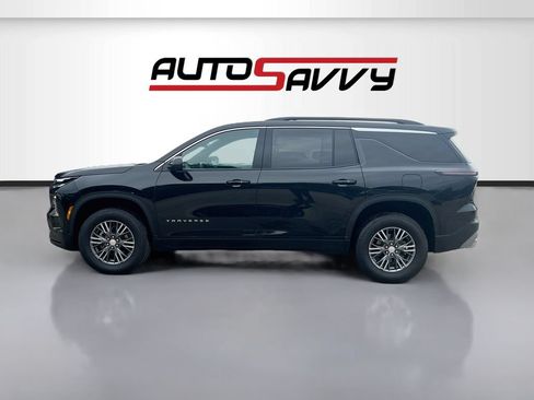 Used 2026 Chevrolet Traverse LT w/ Driver Confidence Package FWD image 4