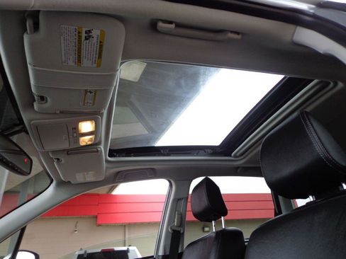 Used 2015 Subaru Forester 2.5i Limited image 21