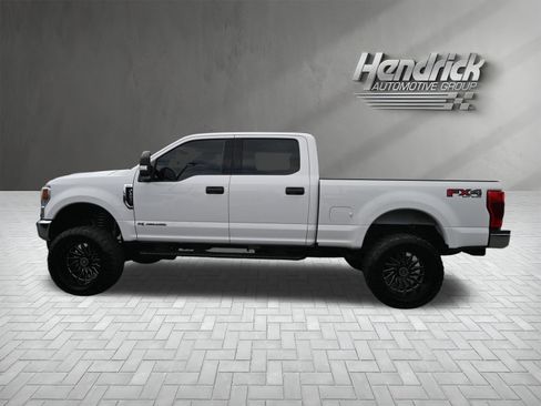 Used 2021 Ford F250 XLT w/ FX4 Off-Road Package AWD/4WD image 7