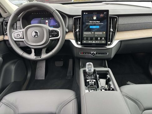 Used 2026 Volvo XC90 B6 Plus w/ Protection Package Premier AWD/4WD image 28