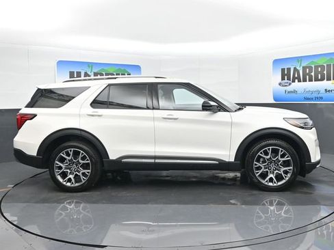 New 2025 Ford Explorer Platinum w/ Ultimate Package image 7