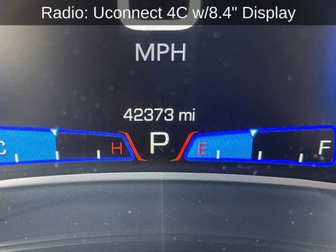 Used 2022 Chrysler 300 Touring L image 18