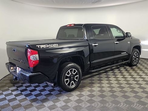 Used 2018 Toyota Tundra Limited w/ Limited Premium Package AWD/4WD image 4